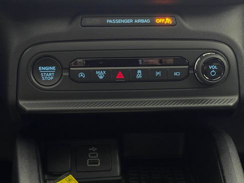 Used 2025 Ford Bronco Sport Outer Banks w/ Outer Banks Tech Package+ AWD/4WD image 29