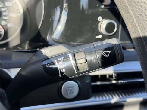 Used 2023 Kia K5 LXS image 10