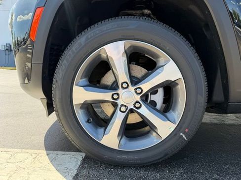 New 2026 Jeep Grand Cherokee Limited AWD/4WD image 7
