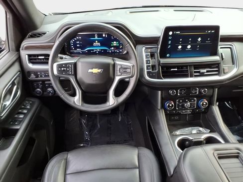 Used 2022 Chevrolet Tahoe LT w/ Luxury Package image 16