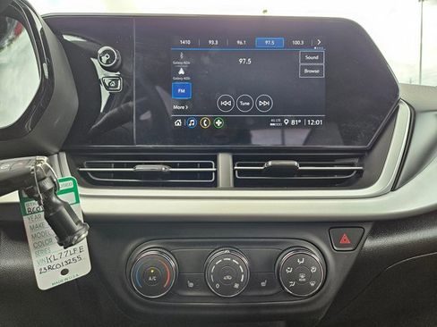 Used 2024 Chevrolet Trax LS w/ LS Convenience Package image 13