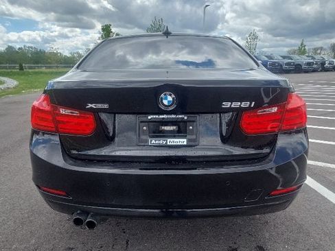 Used 2013 BMW 328i xDrive Sedan AWD/4WD image 9