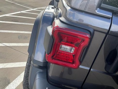 New 2025 Jeep Wrangler Unlimited Rubicon image 22