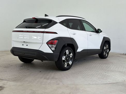 Used 2025 Hyundai Kona SEL FWD image 9