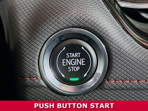 Used 2025 Chevrolet TrailBlazer RS w/ Convenience Package image 12