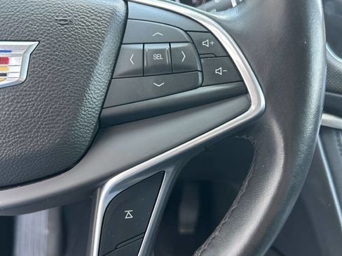 Used 2017 Cadillac XT5 Luxury w/ Driver Awareness Package AWD/4WD image 16