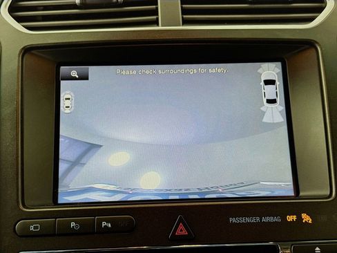 Used 2016 Ford Explorer Platinum AWD/4WD image 16