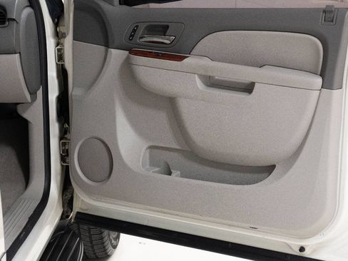 Used 2010 GMC Yukon SLT image 18