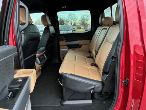 Used 2024 Ford F350 Lariat image 18