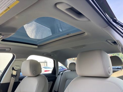 Used 2025 Audi A6 Premium Plus image 21