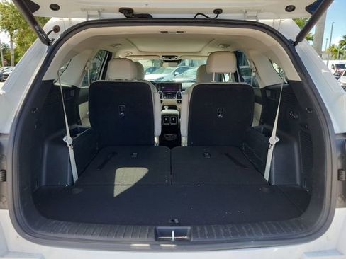 Certified 2023 Kia Sorento SX FWD image 7