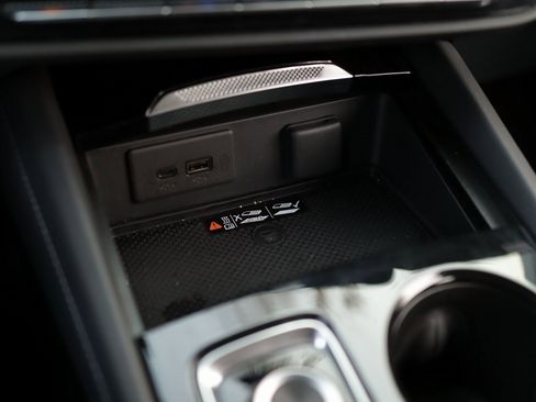 Used 2025 Buick Envision Preferred image 21