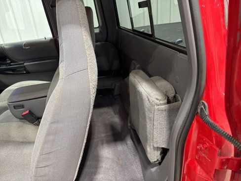 Used 2001 Ford Ranger XLT image 12