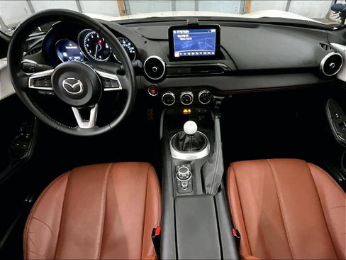 Used 2022 MAZDA MX-5 Miata Grand Touring RWD image 14