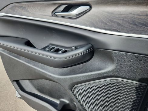 New 2026 Jeep Grand Cherokee Altitude AWD/4WD image 6