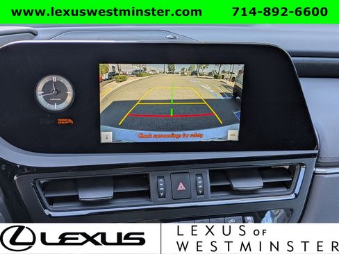 Certified 2025 Lexus ES 300h w/ Premium Package image 23