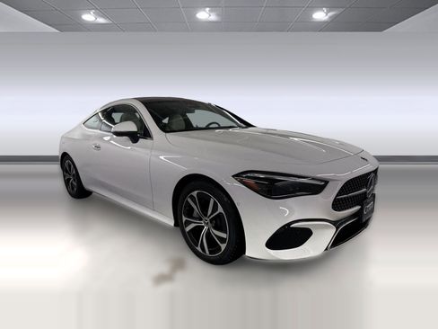 Certified 2026 Mercedes-Benz CLE 300 4MATIC Coupe image 7