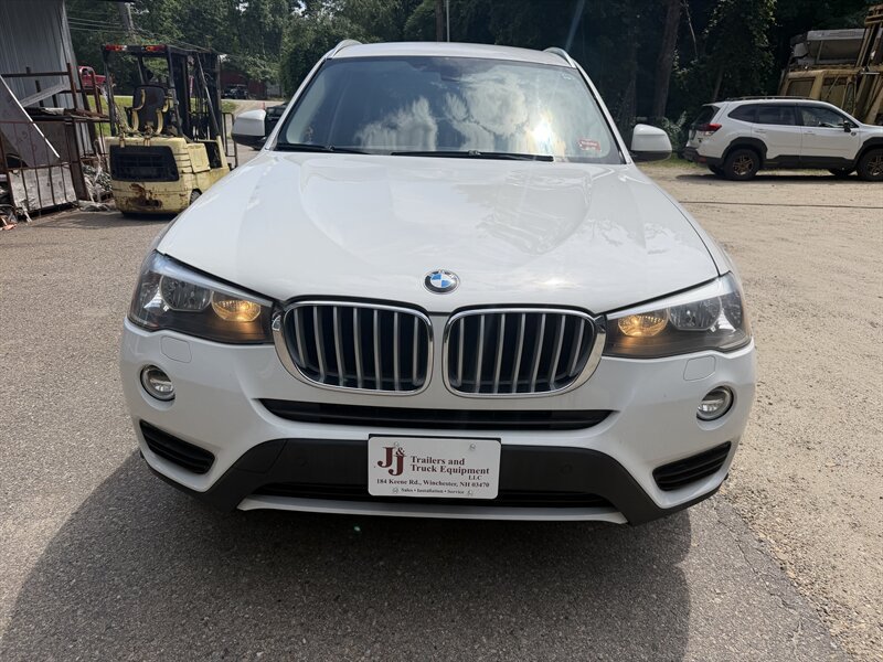 Used 2017 BMW X3 xDrive28i AWD/4WD image 2