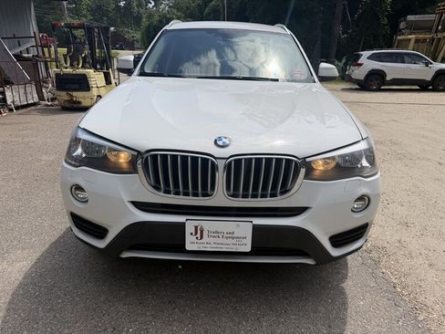 Used 2017 BMW X3 xDrive28i AWD/4WD image 2