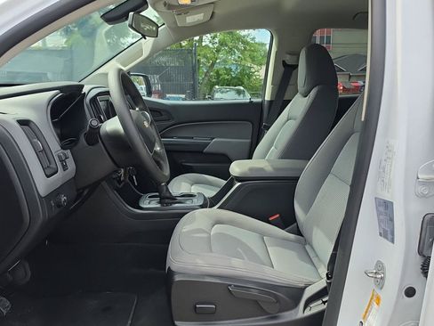 Used 2022 Chevrolet Colorado W/T w/ Custom Special Edition RWD image 9
