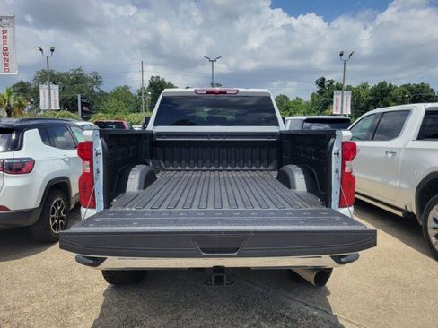 Used 2025 Chevrolet Silverado 2500 LT w/ Safety Package AWD/4WD image 8