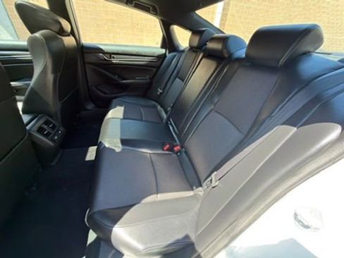 Used 2022 Honda Accord Sport image 25