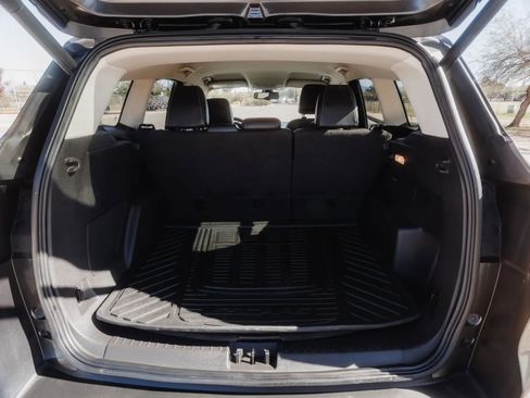 Used 2017 Ford Escape Titanium image 7