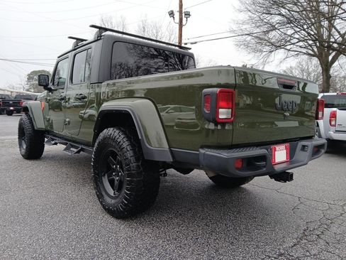 Used 2022 Jeep Gladiator Sport image 9