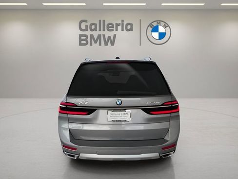 Used 2026 BMW X7 xDrive40i w/ Premium Package image 7