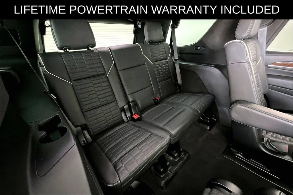 Used 2024 Cadillac Escalade Sport Platinum RWD image 34
