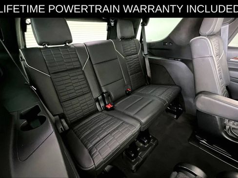 Used 2024 Cadillac Escalade Sport Platinum RWD image 34