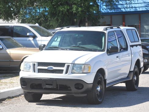 Used 2004 Ford Explorer Sport Trac XLT image 6