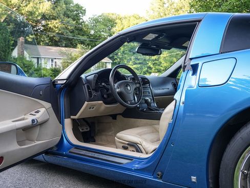 Used 2009 Chevrolet Corvette Coupe w/ Preferred Equipment Group RWD image 53