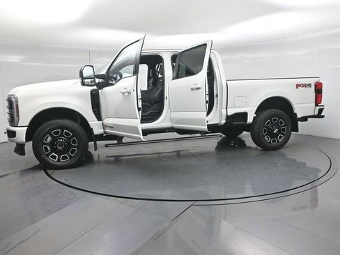 New 2026 Ford F250 Platinum image 35