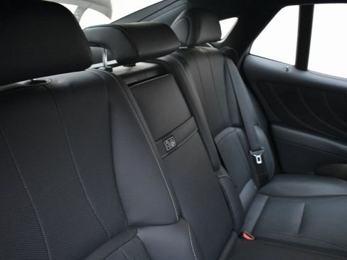 Used 2021 Lexus LS 500 AWD image 28