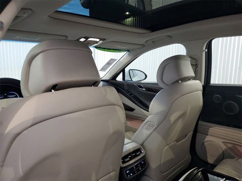 Used 2021 Genesis G80 2.5T w/ Prestige Package image 13