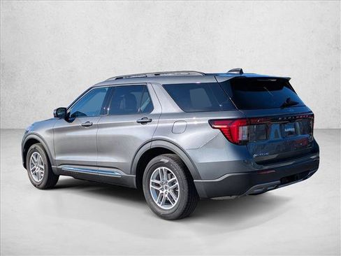 New 2025 Ford Explorer Active w/ Active Comfort Package image 2