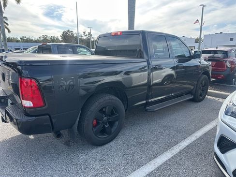 Used 2018 RAM 1500 Express image 2