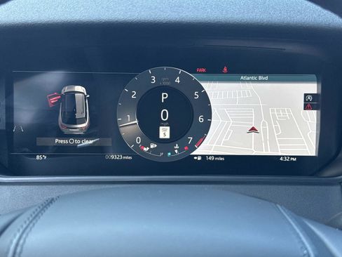 Certified 2026 Land Rover Range Rover Velar S AWD/4WD image 31