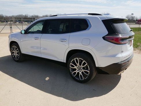 New 2026 GMC Acadia Denali Ultimate AWD/4WD image 7