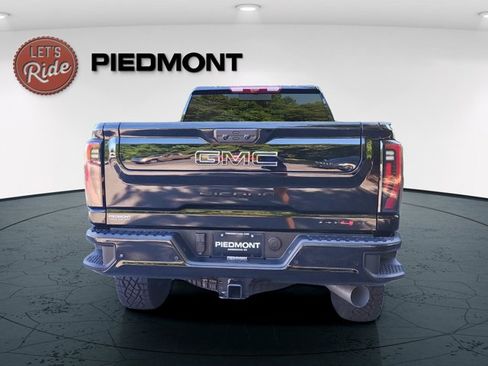 Used 2026 GMC Sierra 2500 AT4X w/ LPO, Black Badging Package AWD/4WD image 6