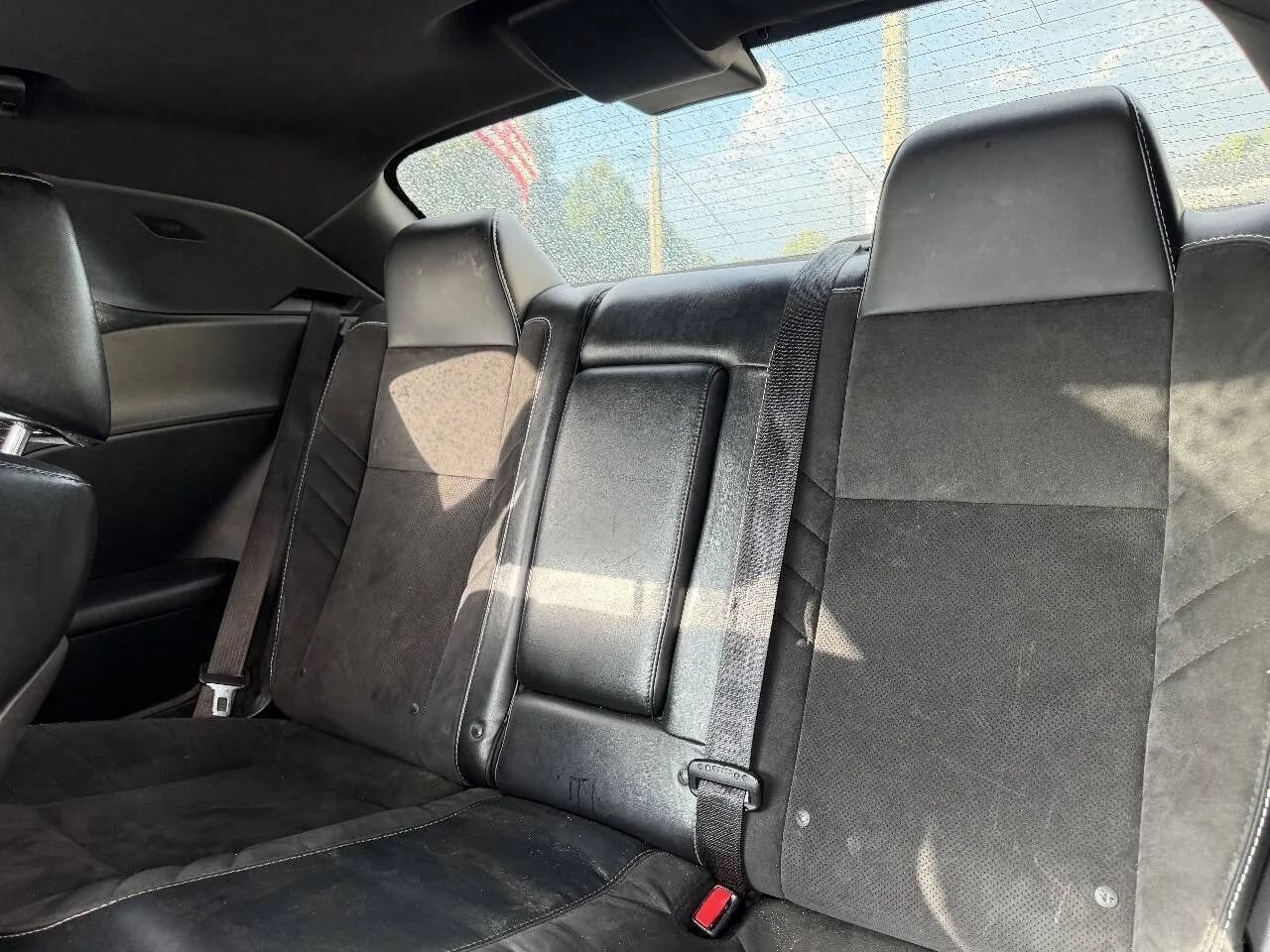 Used 2016 Dodge Challenger SRT Hellcat RWD image 24