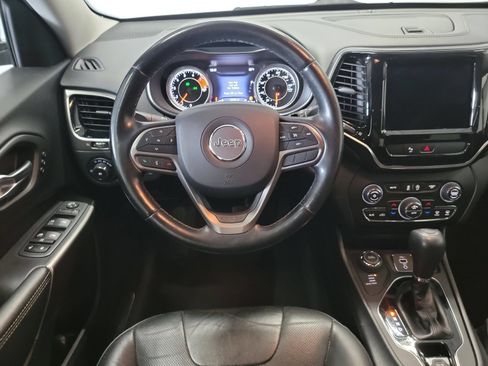 Used 2020 Jeep Cherokee Limited AWD/4WD image 16