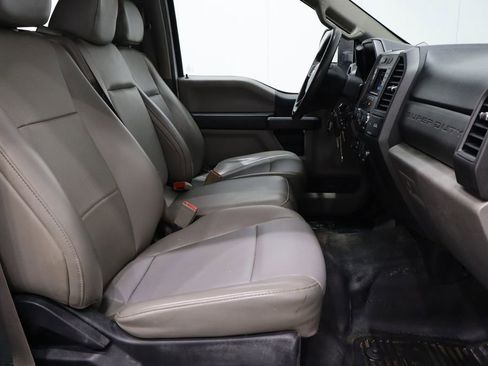 Used 2018 Ford F550 2WD Crew Cab Super Duty image 13