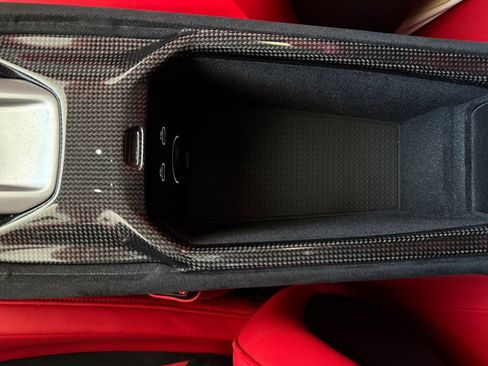 Used 2025 Ferrari 12Cilindri RWD image 25