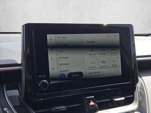 Used 2023 Toyota Corolla Cross LE FWD image 14