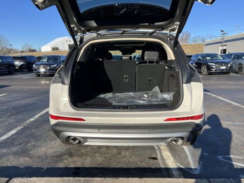Used 2024 Lincoln Corsair AWD w/ Equipment Group 101A image 7