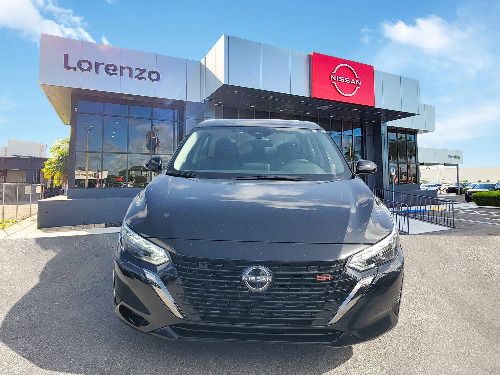 New 2025 Nissan Sentra SR w/ SR Premium Package FWD image 2