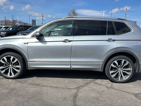 Certified 2020 Volkswagen Tiguan SEL Premium R-Line image 8