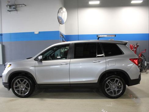 Used 2023 Honda Passport EX-L image 16